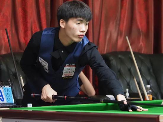 他们必须在 他们必须在